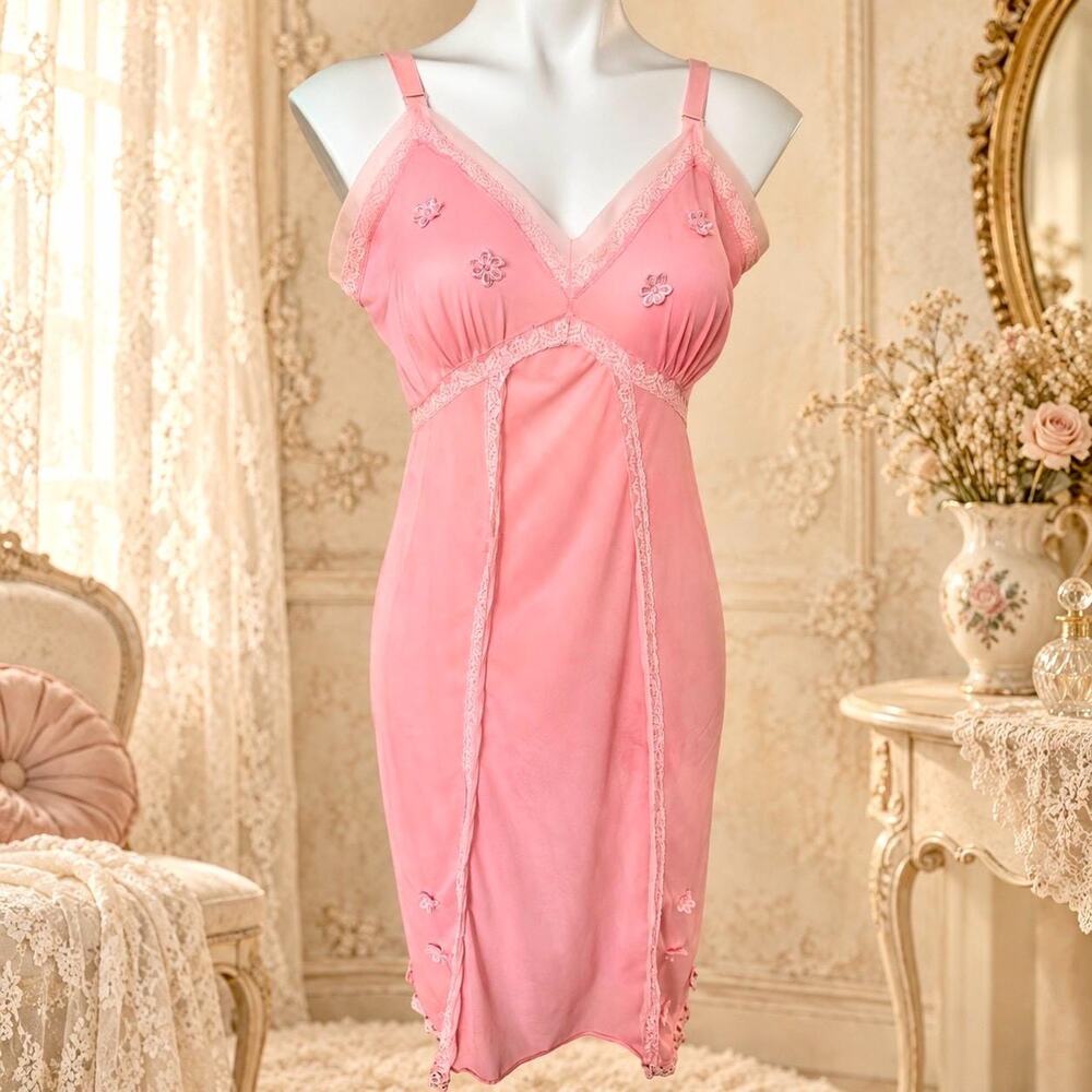 Vintage Movie Star Pink Nylon Full Slip 1960s Lace Applique Front Size 36
